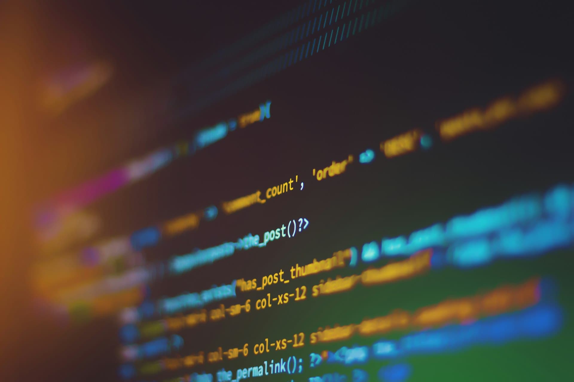Primer plano de codigo de programacion en la pantalla de una computadora